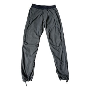 Lululemon Men's Green Track Dance Studio Pants 33” Size M Stretch Pockets
